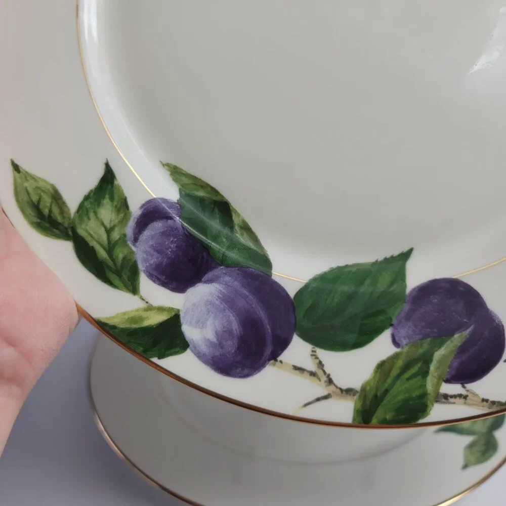 TWO Mikasa Plum L3132 Court Dinner Plates White with Purple Plums Green Leaves